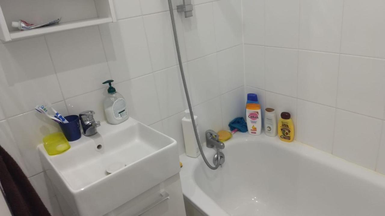 Chez L Habitants Aubervilliers Ngoại thất bức ảnh